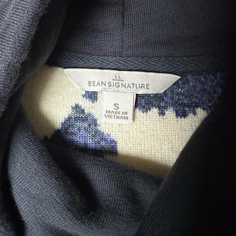 L.L. Bean Signature Patterned Sweater - Picture 2 of 3